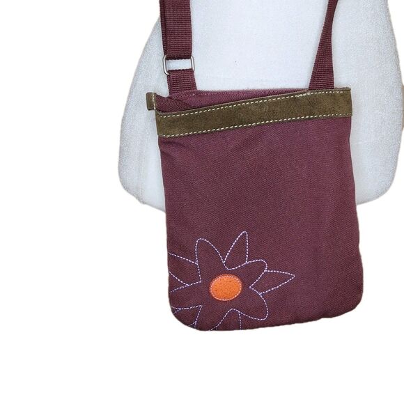 Sherpani Clover Canvas Suede Trim Crossbody Purse Bag -9x7.5x1 Purple Brown - Picture 3 of 10